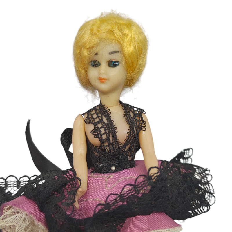 Vintage CanCan boudior doll with sleep eyes