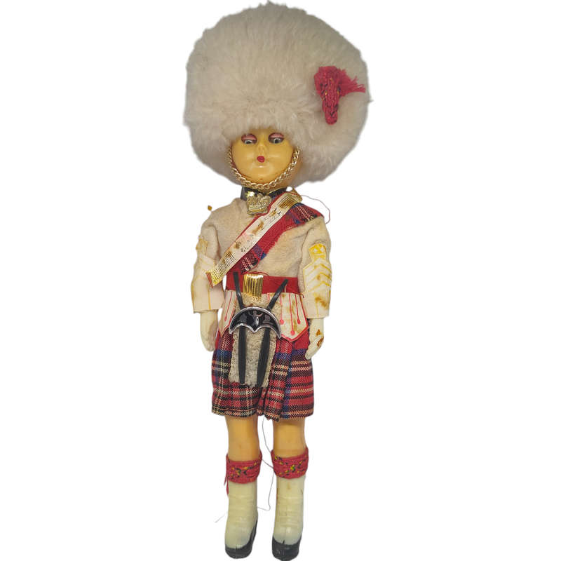 Vintage Scottish guard souvenir doll with sleep eyes