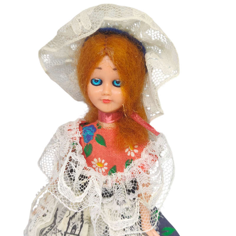 Vintage Italian Vipiteno souvenir doll