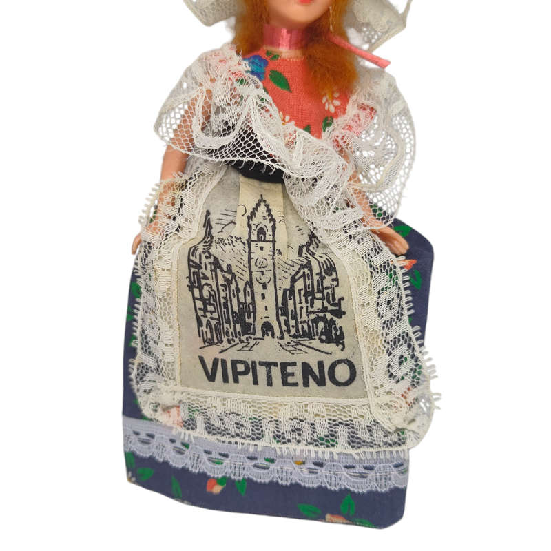 Vintage Italian Vipiteno souvenir doll