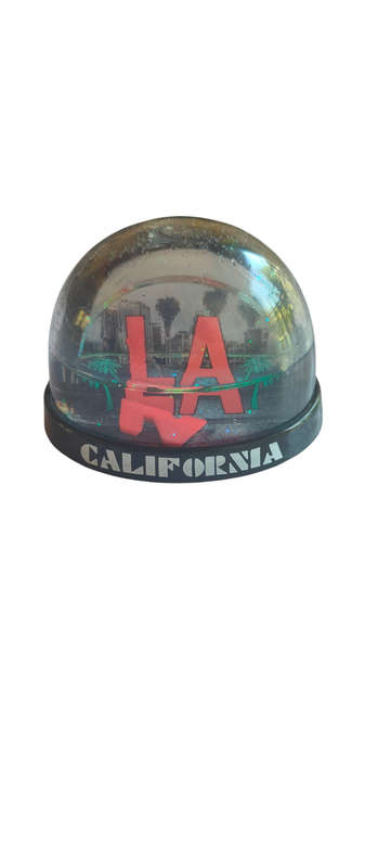 LA California souvenir snow globe