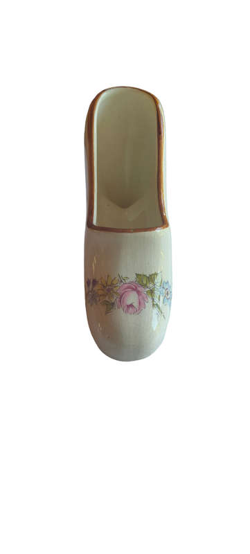 Ceramic shoe planter