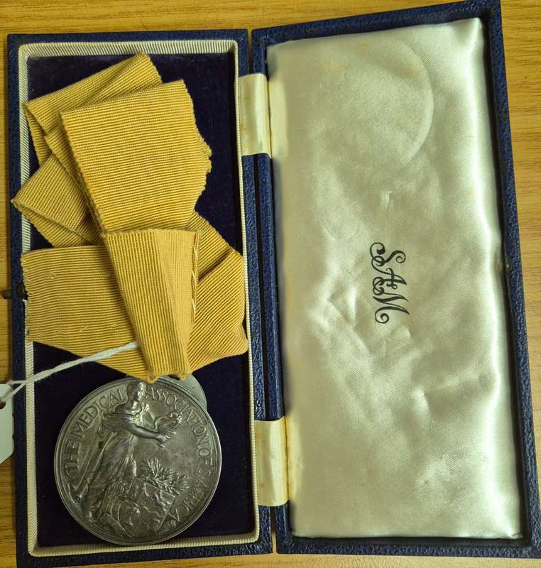 The Medical Association of South Africa Distinguished Service Medal. Hall marked silver. SA Mint.