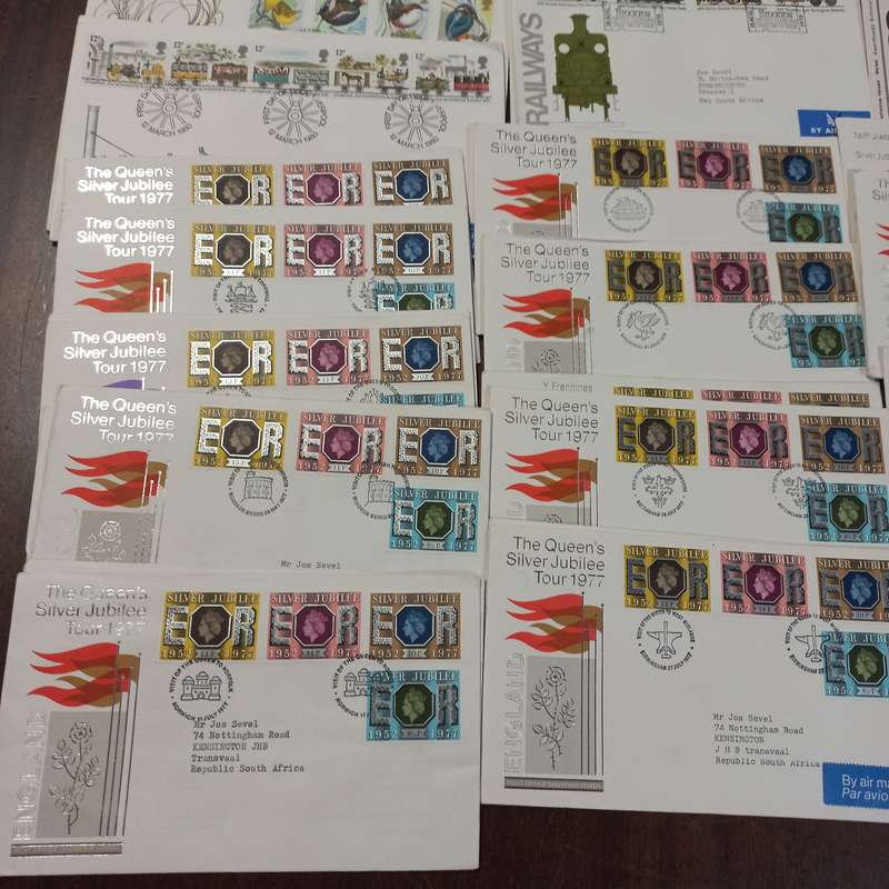 Great Britain First Day Covers - Regional definitive incl and 21 Silver Jubilee covers - R1 Start