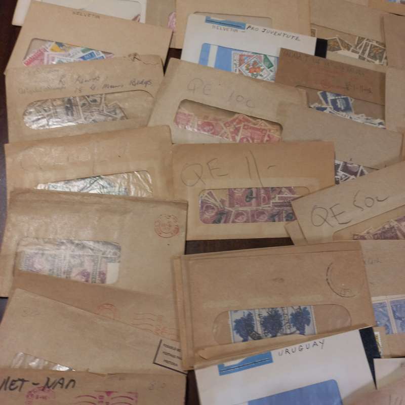 World Mixture off Paper sorted in Envelopes - R1 Start