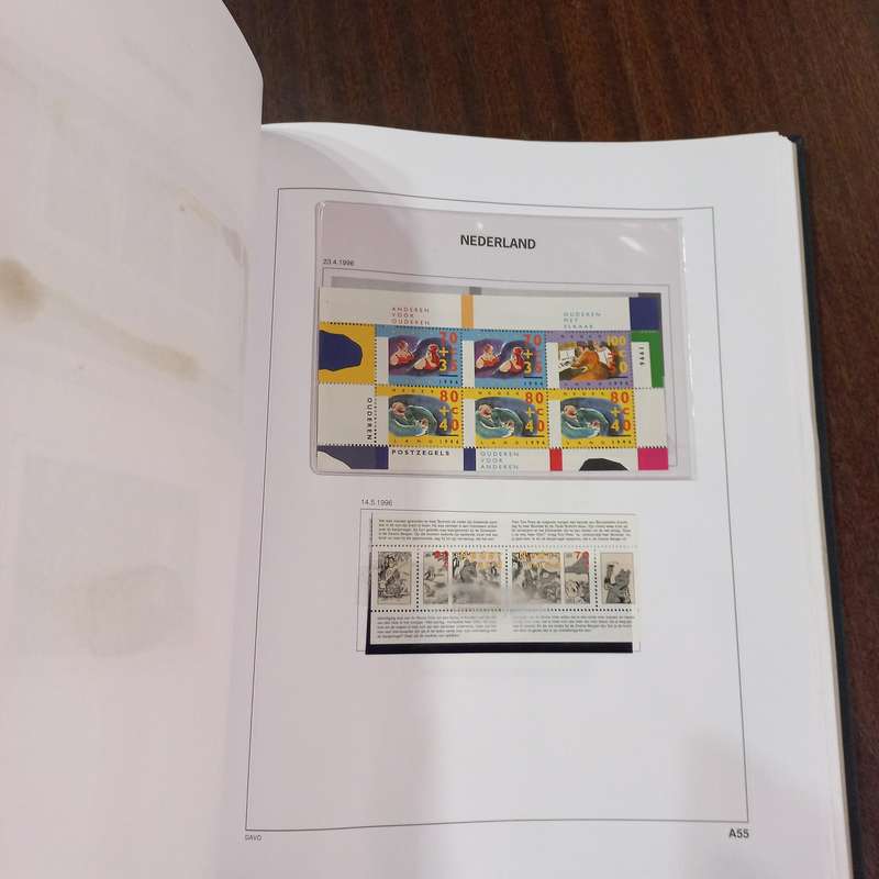 Netherlands collection in DAVO album - R1 Start