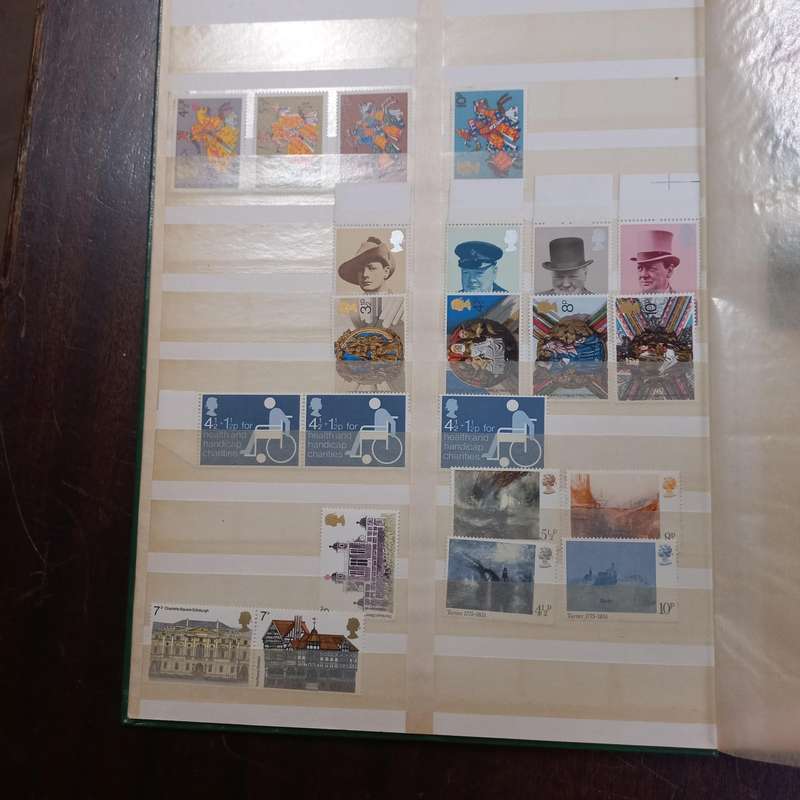 Great Britain in Stock Book Mint and Used - R1 start
