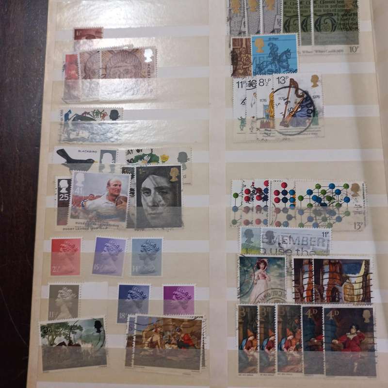 Great Britain in Stock Book Mint and Used - R1 start