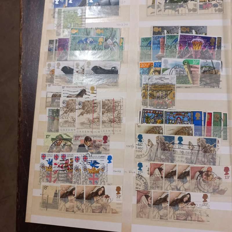 Great Britain in Stock Book Mint and Used - R1 start