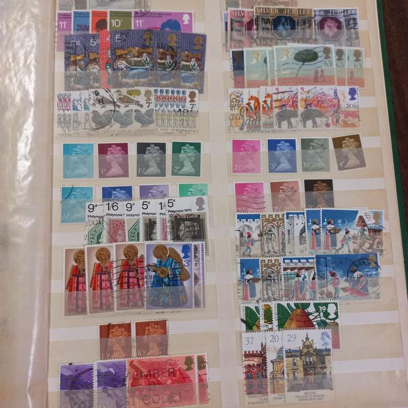 Great Britain in Stock Book Mint and Used - R1 start