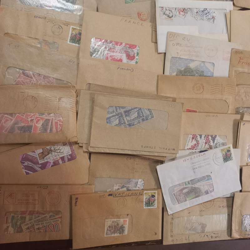 World selection off paper sorted in envelopes - Starting at R1