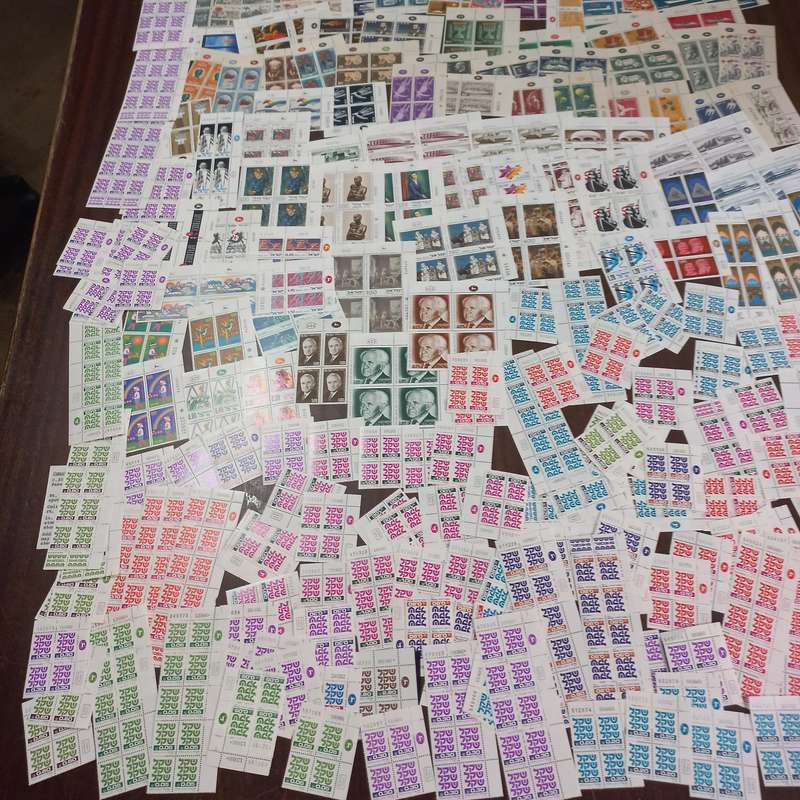 Israel Hundreds of control blocks including 1980 Shekel definitive - R1 start