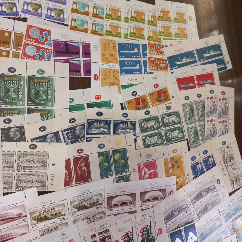 Israel Hundreds of control blocks including 1980 Shekel definitive - R1 start