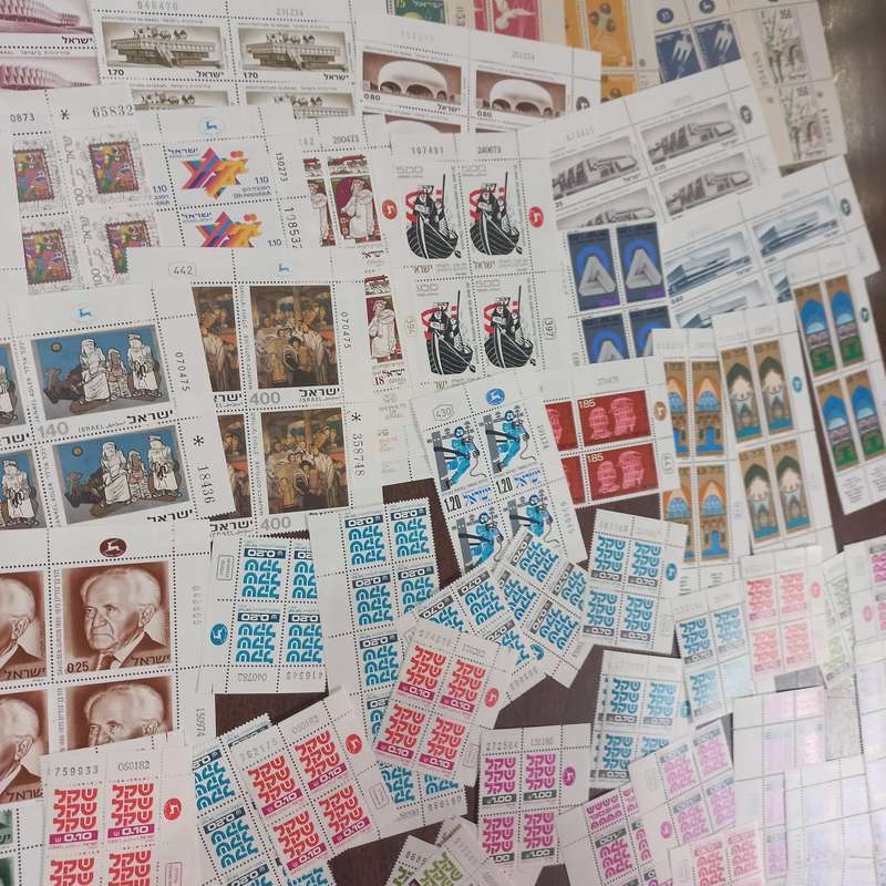 Israel Hundreds of control blocks including 1980 Shekel definitive - R1 start