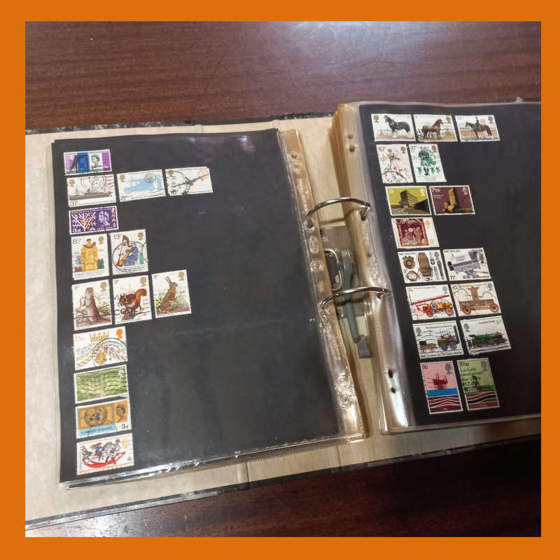 World Used Collection  60 Double-Sided Pages in Lever Arch File (2.7kg)