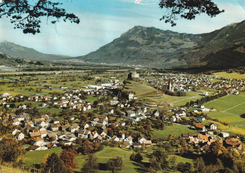 Post Card Liechtenstein 1972 - Balzers mit Schloss Gutenberg Castle Castles Blick ins Rheintal