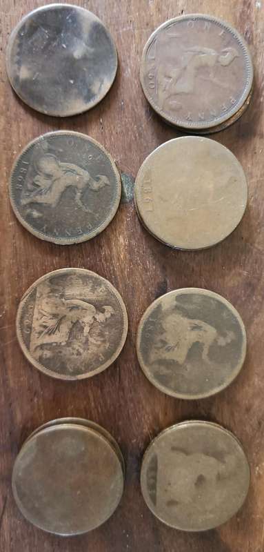 Great Britain ~ One Penny Victoria 1860 to 1874 ~ 17 coins!!
