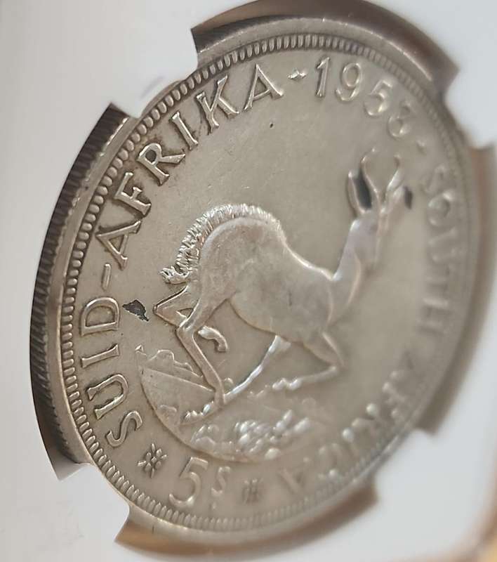 1953 5 shilling AU Details ~ Metal Flaw, Springbok, back leg & horn