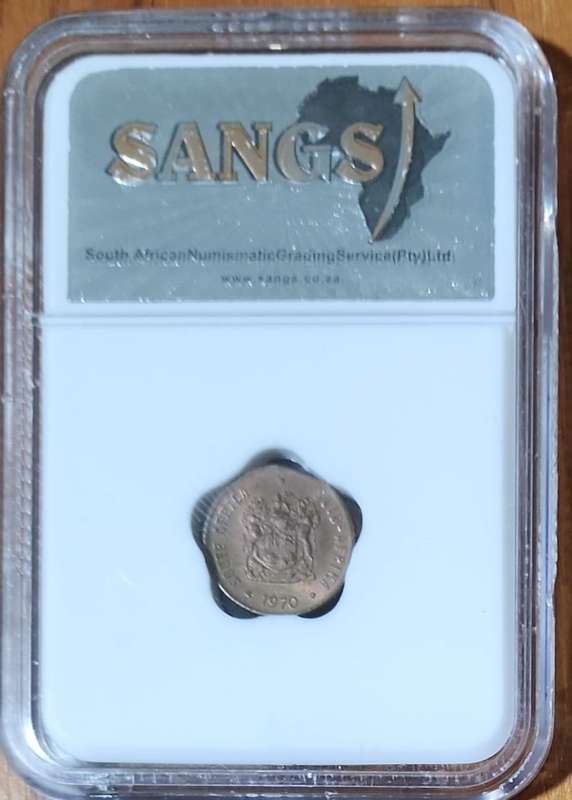 1970 1/2 cent Error MS62 ~ with clipped planchet