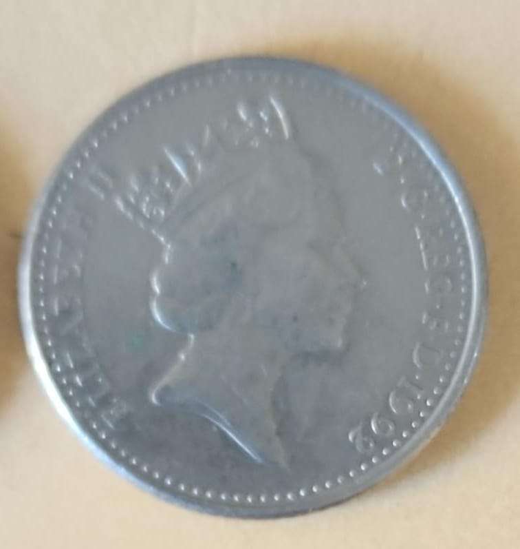 Great Britain collection of different dates ~ 1/2p, 6 P, shilling, 2 shilling, 10 P, 20 P & 50 Pence