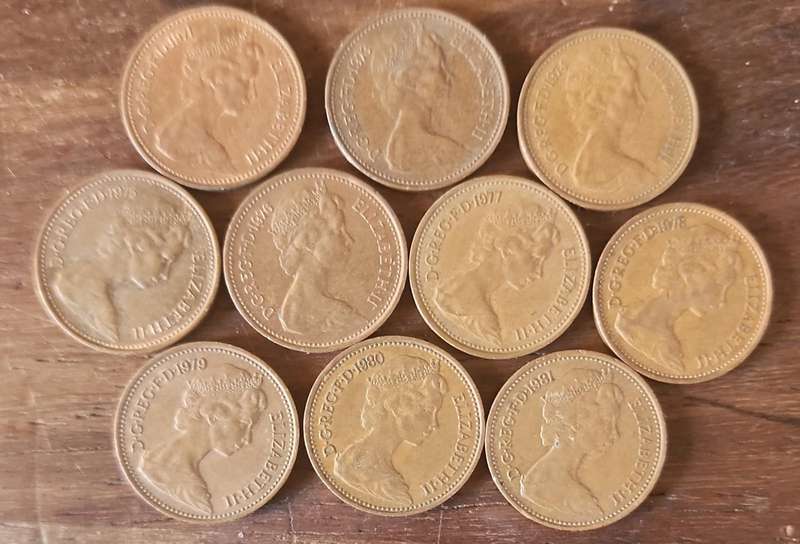 Great Britain ~ New Penny - Elizabeth II 1971-1981 SET! (1972 not incl, proof only) ~ 10 Coins