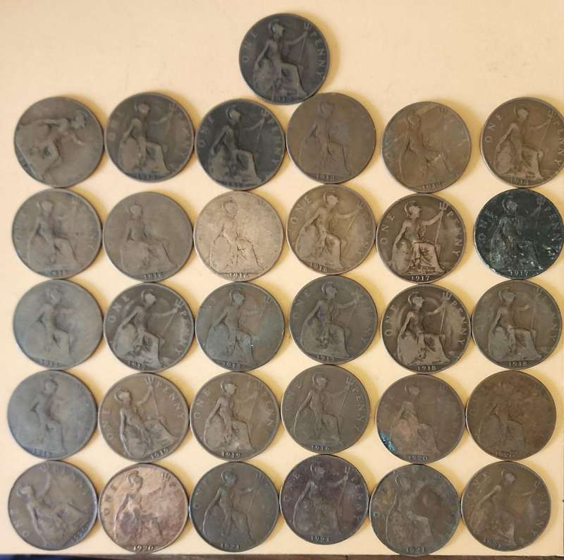 One Penny George V (1910-1936) ~ 31coins!!