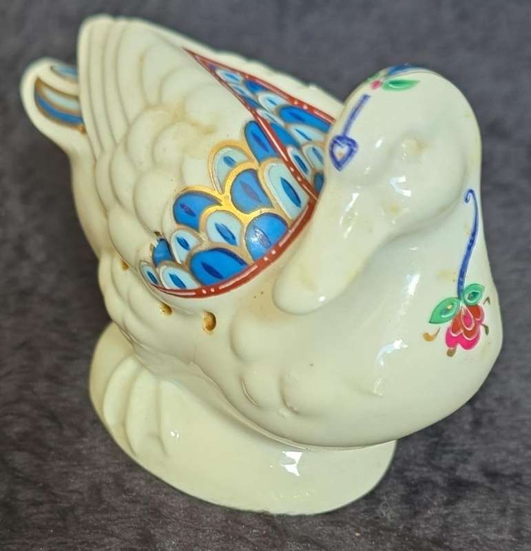 ELIZABETH ARDEN Byzantium Duck Pot-Pourri