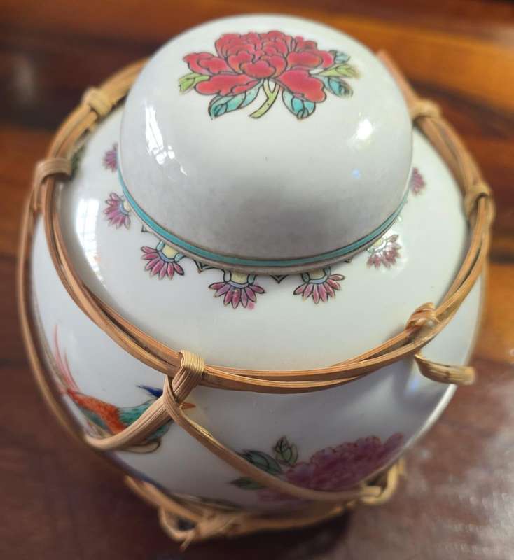 Small Chinese Ginger Jar with cork decorated 12cm