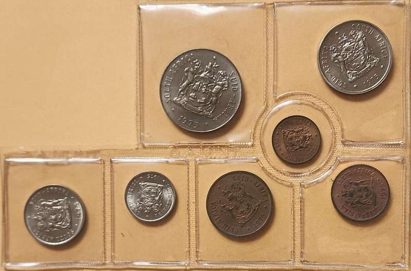 1975 Mint Set ~ No R1