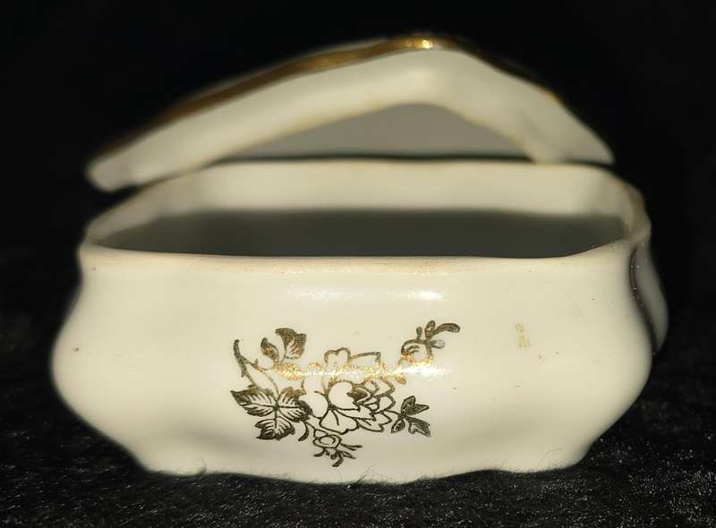 Vintage  French Square Porcelain Jewellery ~ Limoges
