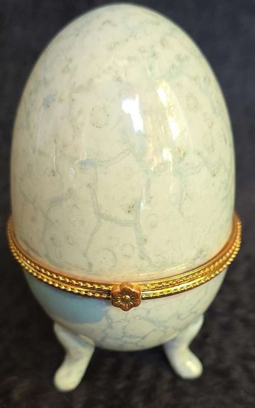 Vintage - 4 Trinket Boxes - Bidding to take All!