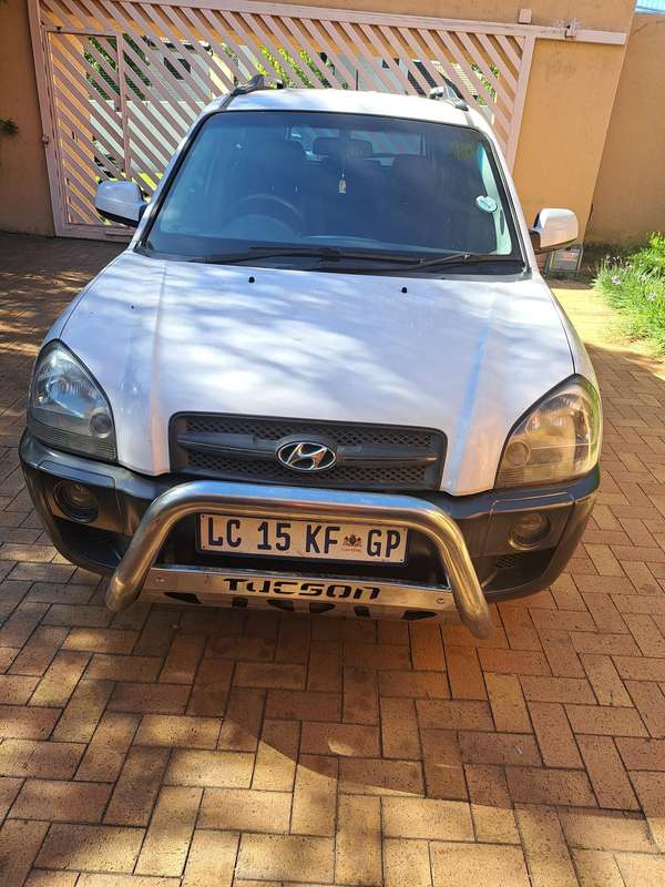 2008 Hyundai Tucson 2000