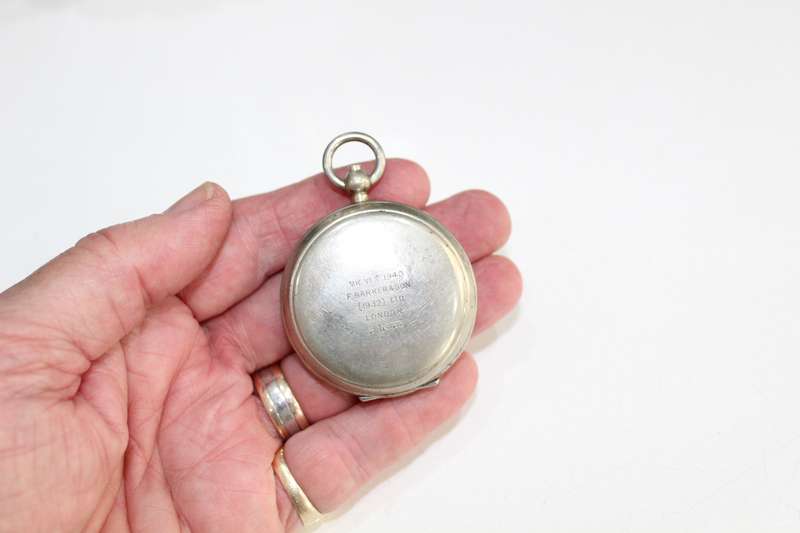 WW2 pocket compass great condition......