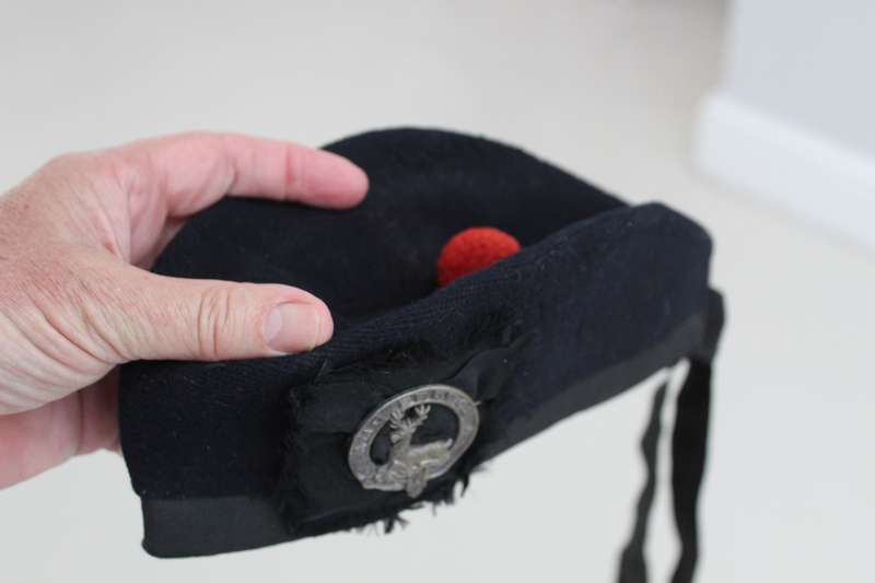 Kilt, Sporran and Glengarry hat - the lot for R 450!