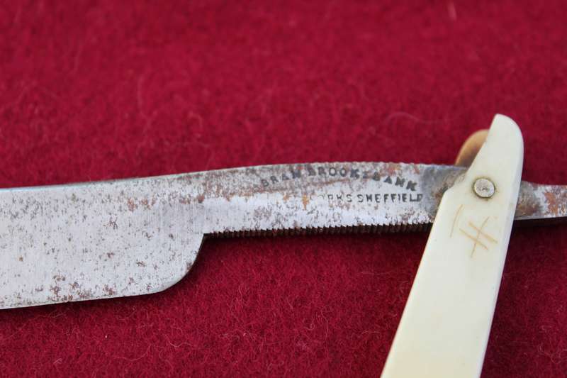 Cutthroat razor