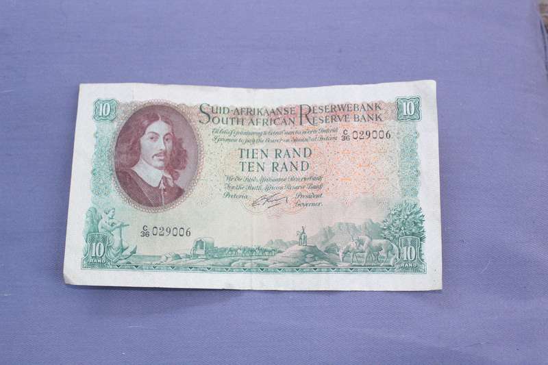 Rissik R 10 note (1966 second issue?)