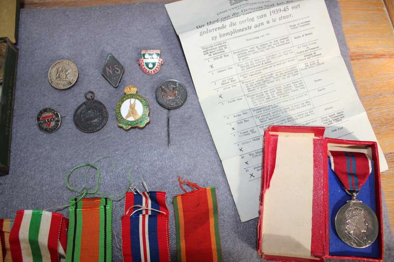 Father/Son medal set......reason for low price below.....