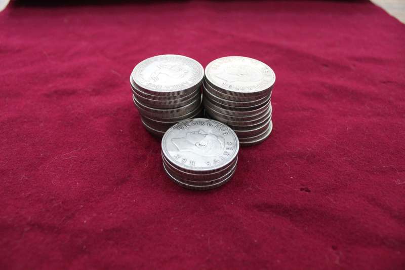 5 Shillings x 29! All 80% silver - take the lot for R 15 000