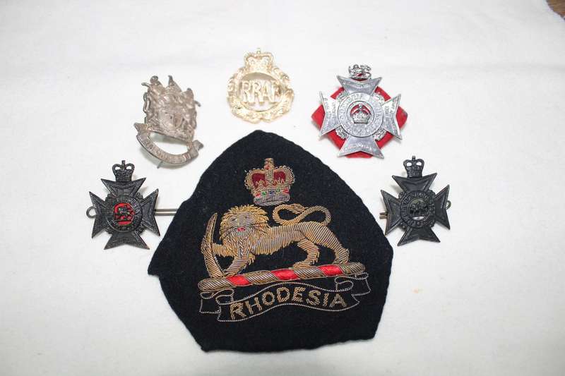 Rhodesian badges - all for R 300!