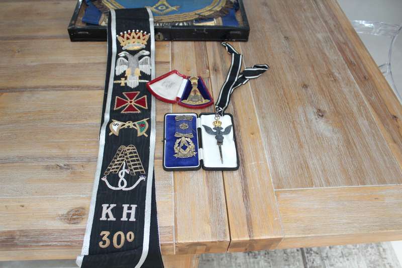 Masonic set including 3 jewels......incredible find!