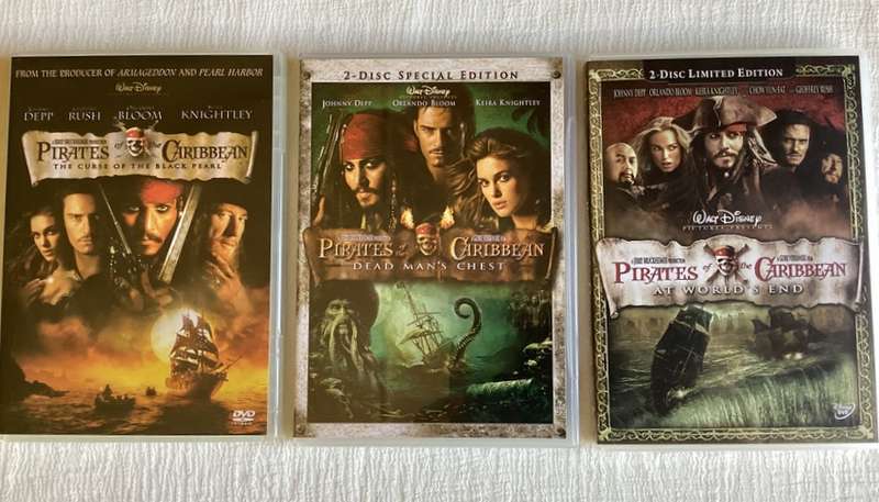 DVD SET - PIRATES OF THE CARIBBEAN Curse of the Black Pearl/Dead Man's Chest/At World's End