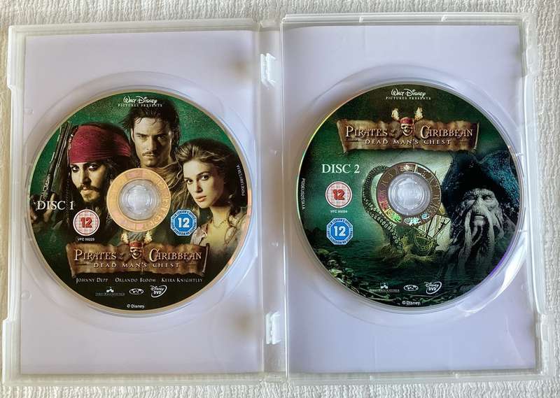 DVD SET - PIRATES OF THE CARIBBEAN Curse of the Black Pearl/Dead Man's Chest/At World's End