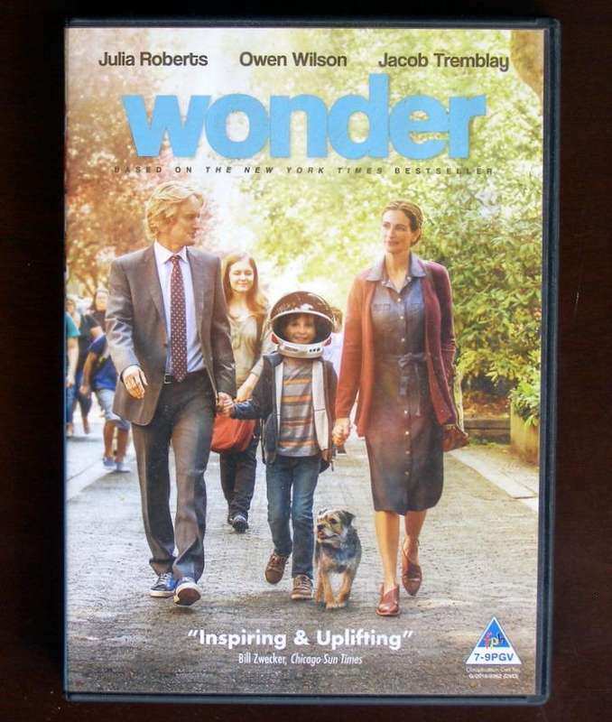 DVD MOVIE - WONDER with Julia Roberts, Owen Wilson