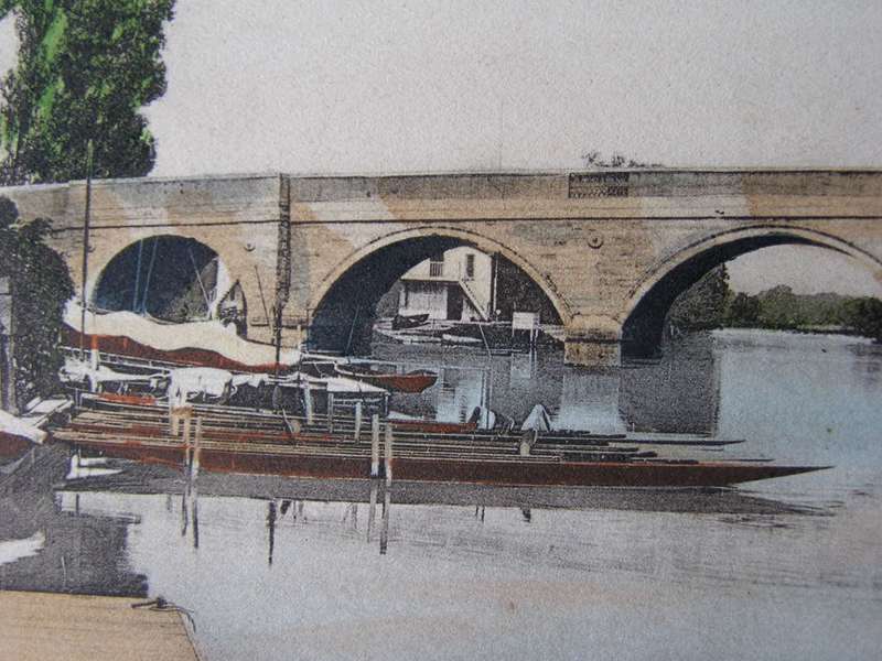Frith's Series POSTCARD - Cherlsey Bridge