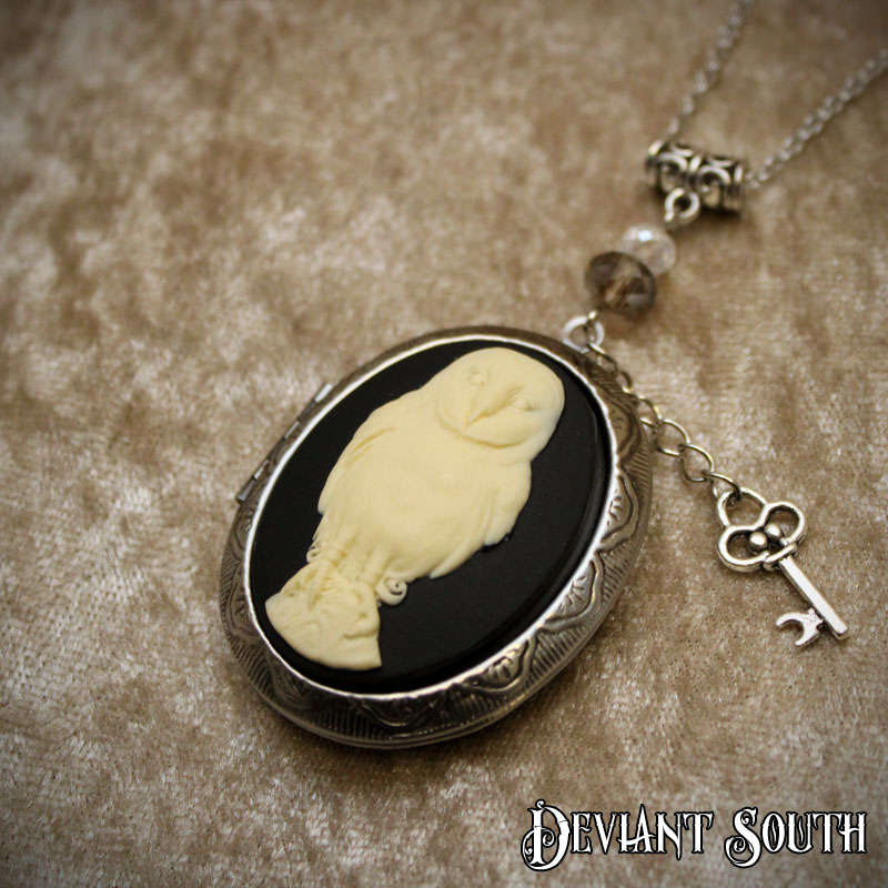 Deviant South Midnight Owl Cameo Locket, Silver 1.8mm Stainless Steel Chain