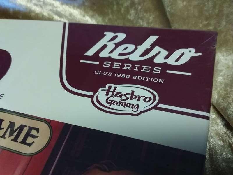 Hasbro Gaming Cluedo - Classic Detective Game (Retro Series Clue 1986 Edition, Manufactured: 2014)