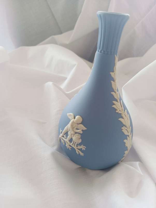 Wedgewood Jasperware Bud Vase - Beautiful - Make an Offer