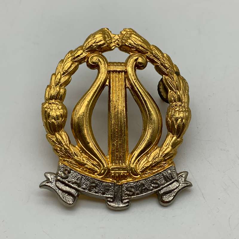 SADF - 'South African Army Band' (S.A.P.F.) Cap Badge