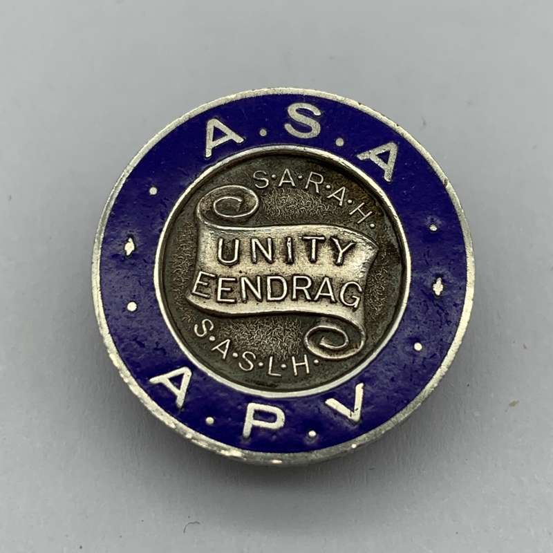Early Silver 'S.A. Railways & Harbours' Unity Badge