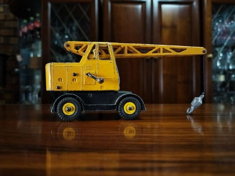 Dinky Toys Coles Mobile Crane